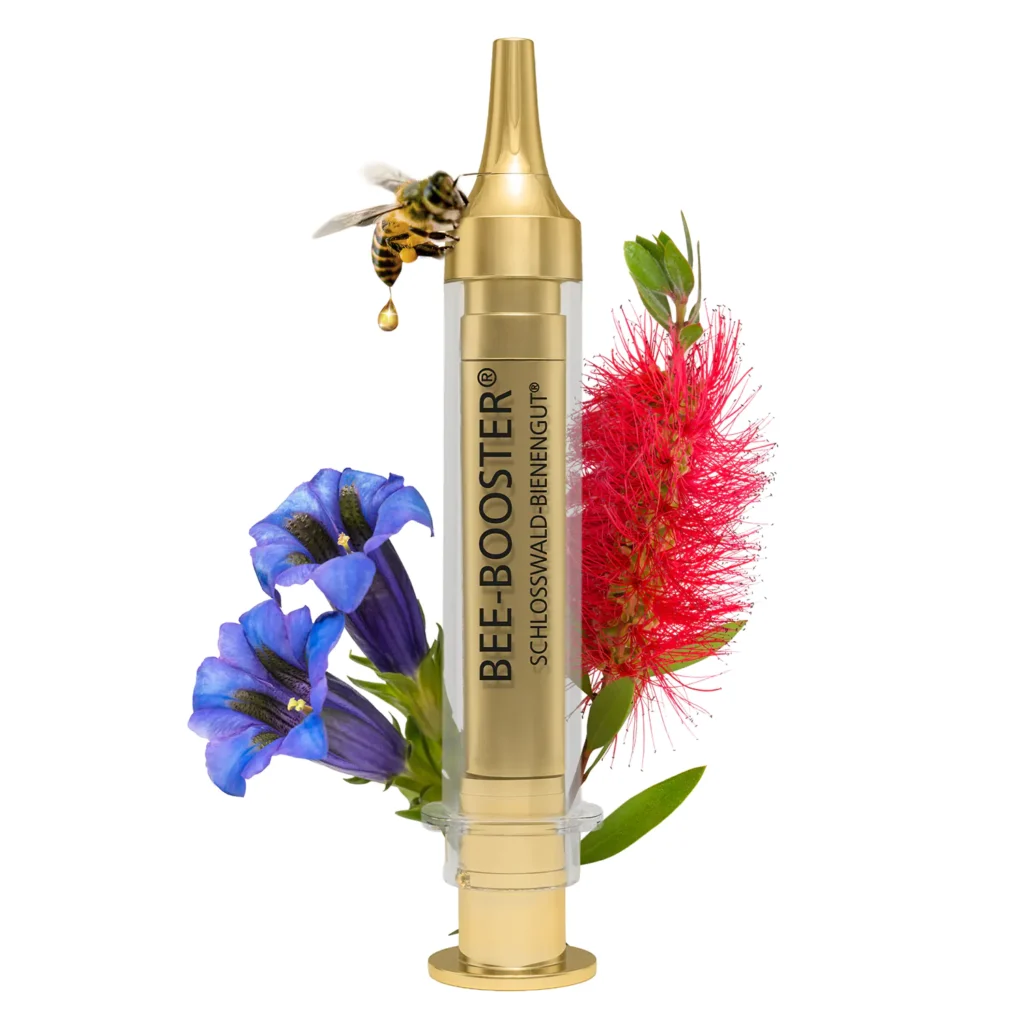 Bee Booster Augenpflege mit Bienengift in Applikatorform, dargestellt mit Blüten und einer Biene