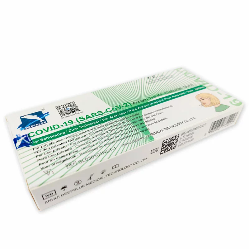 Seitliche Ansicht der Deepblue COVID-19 (SARS-CoV-2) Antigen Schnelltestverpackung mit grünem Design, QR-Code und Anwendungshinweisen